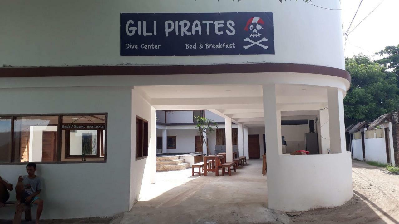 גילי טרוונגן Gili Pirates Dive & Bnb מראה חיצוני תמונה