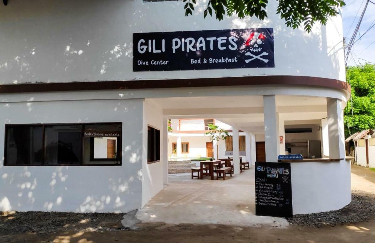 גילי טרוונגן Gili Pirates Dive & Bnb מראה חיצוני תמונה